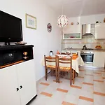 8 Apartamento