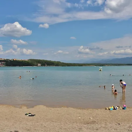 8 * Vrbnik (Primorje-Gorski Kotar)