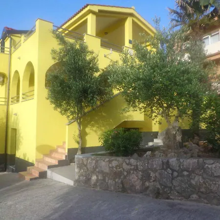 8 Apartment *
