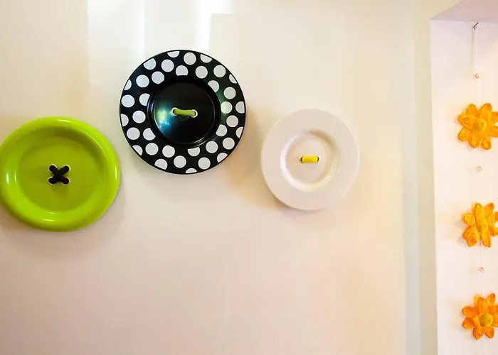 8 Апартаменты *